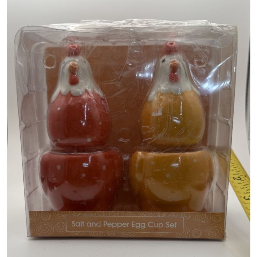 🐔🥚 Adorable Chicken Salt & Pepper Shakers w/ Egg Cups – New – Sealed 🎁✨